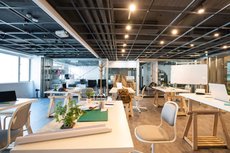 Beyond-Co-working_-Unveiling-Alternative-Workspace-Solutions